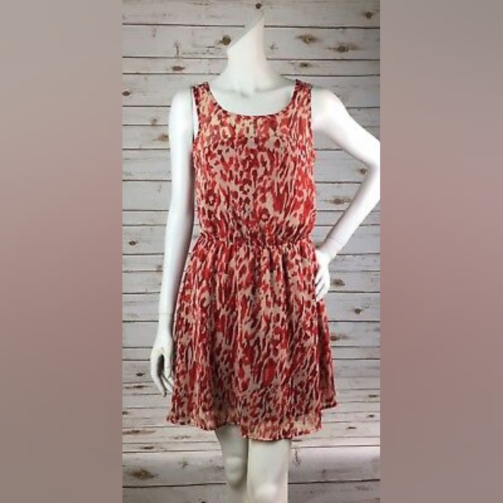 Rachael & Chloe - Fit & Flare Sleeveless Dress | Medium | Cream & Red Watercolor